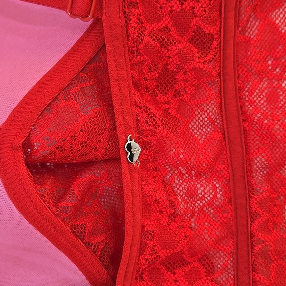 Victoria's Secret Pink Red Lace Bralette - Picture 4 of 7